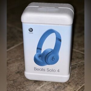 Beats Solo 4 - On Ear Wireless Headphones - Slate Blue